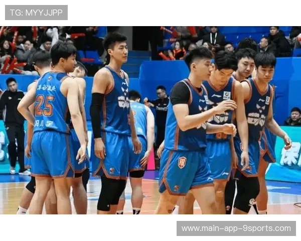 媒体人：数位老总对CBA第五节哭笑不得 但篮协要求球队学会接受，cba联盟老板