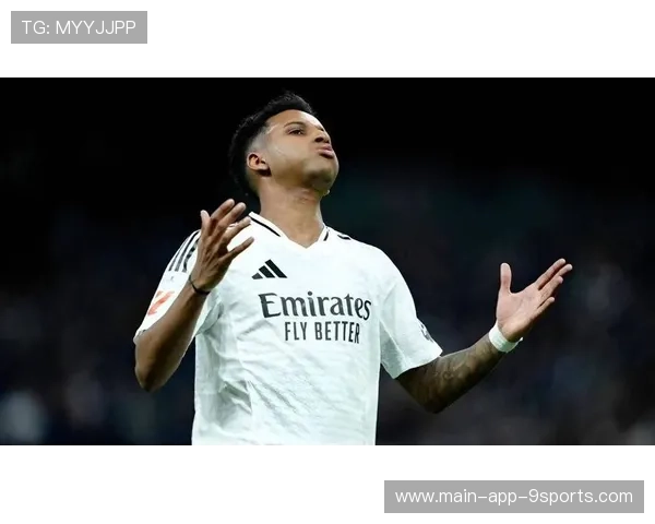 皇马瞄准拜仁26岁中卫,2进2出价值超1亿完成重建,皇马1-0拜仁 皇马瞄准拜仁26岁中卫,2进2出价值超1亿完成重建,皇马1-0拜仁